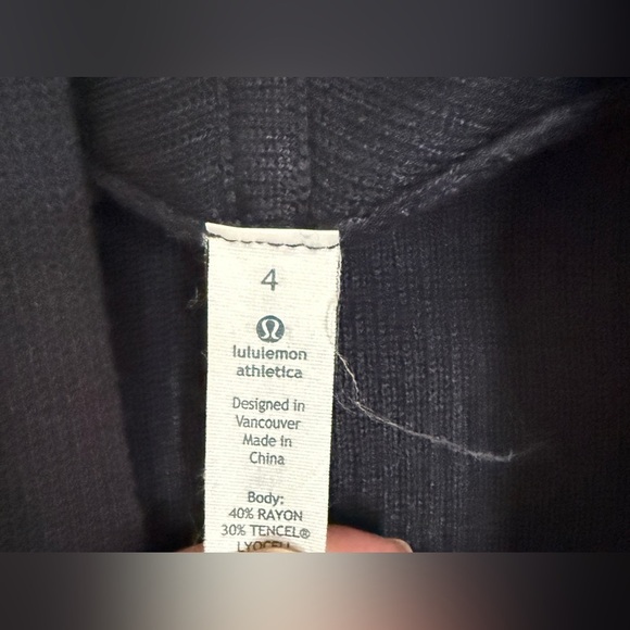 Lululemon Cabin Yogi Wrap Navy Sweater - Picture 5 of 9